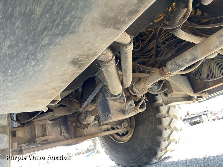 image for item MY9248 2007 Grove RT875E  crane