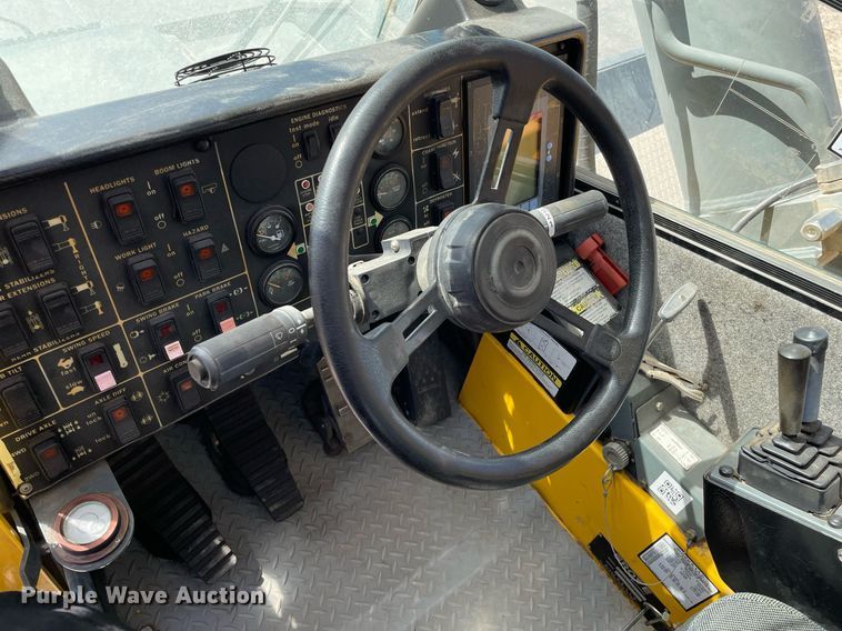 image for item MY9248 2007 Grove RT875E  crane