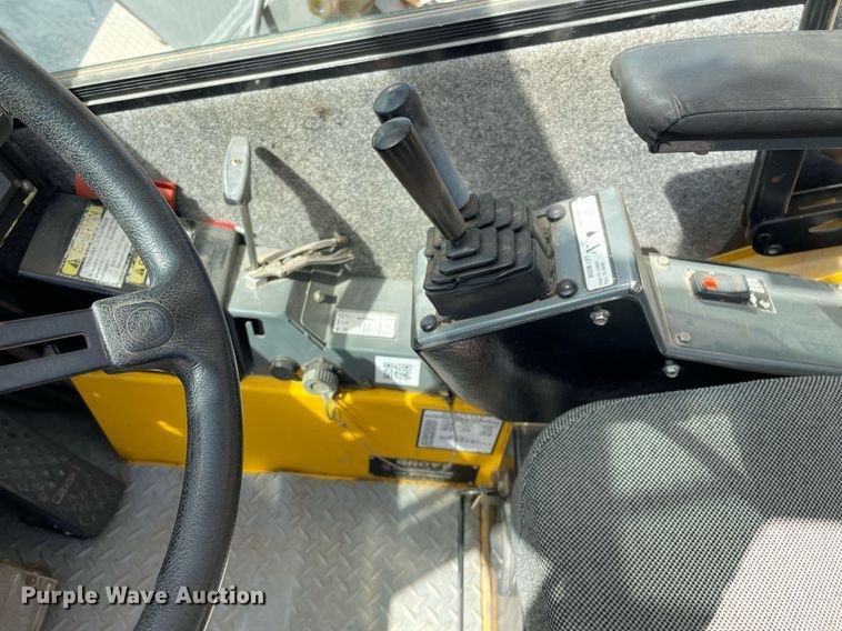 image for item MY9248 2007 Grove RT875E  crane