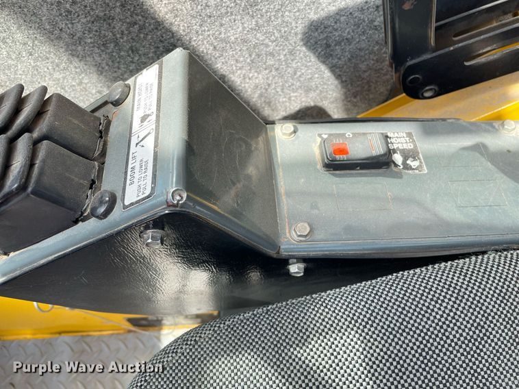 image for item MY9248 2007 Grove RT875E  crane