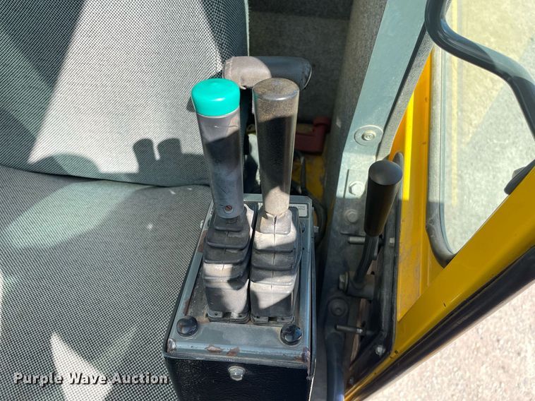 image for item MY9248 2007 Grove RT875E  crane