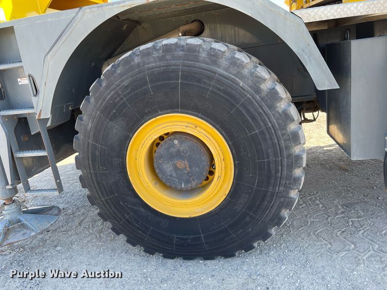 image for item MY9248 2007 Grove RT875E  crane