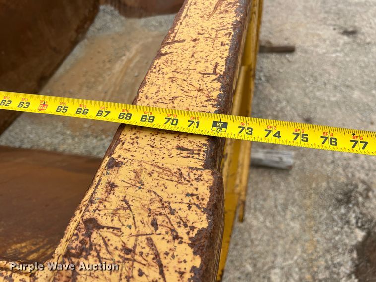 image for item MY9553 Caterpillar  rock box