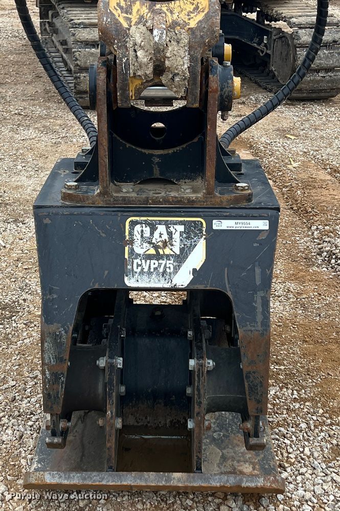 image for item MY9554 2015 Caterpillar CVP75  excavator plate compactor