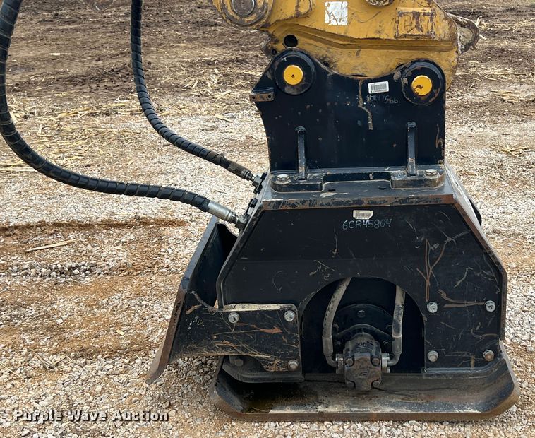 image for item MY9554 2015 Caterpillar CVP75  excavator plate compactor