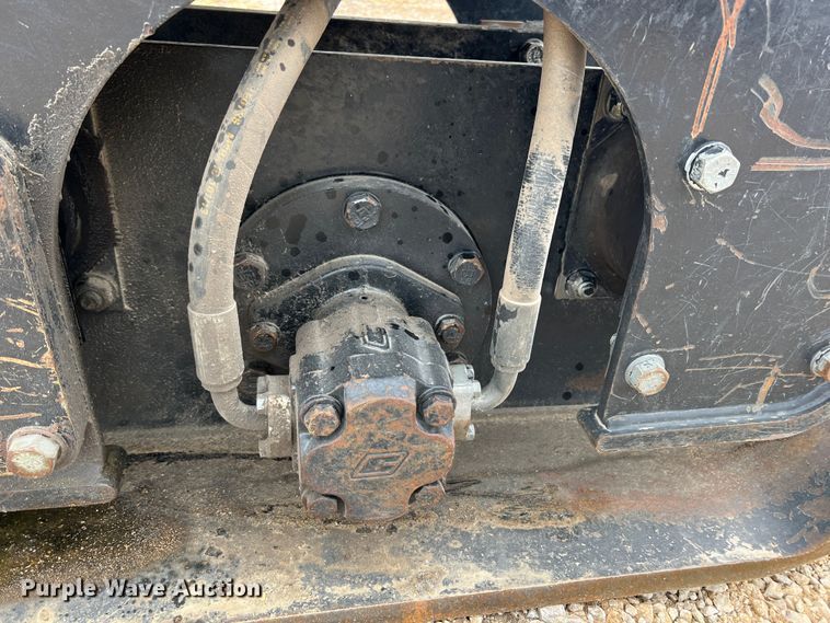 image for item MY9554 2015 Caterpillar CVP75  excavator plate compactor