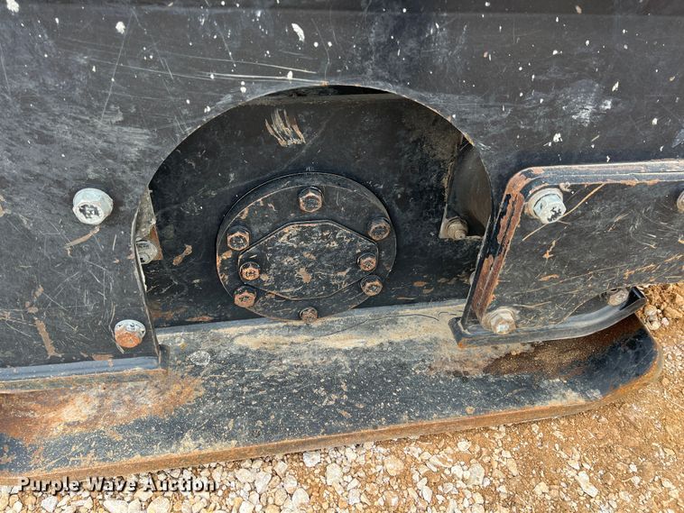 image for item MY9554 2015 Caterpillar CVP75  excavator plate compactor