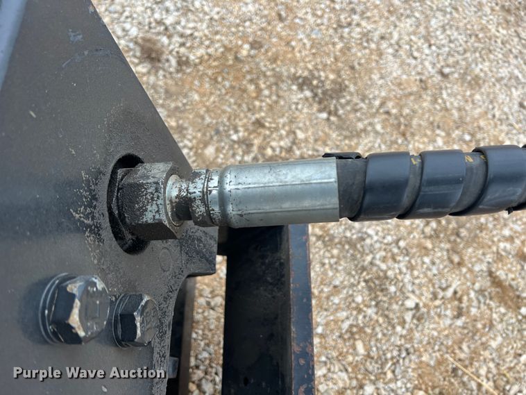 image for item MY9554 2015 Caterpillar CVP75  excavator plate compactor