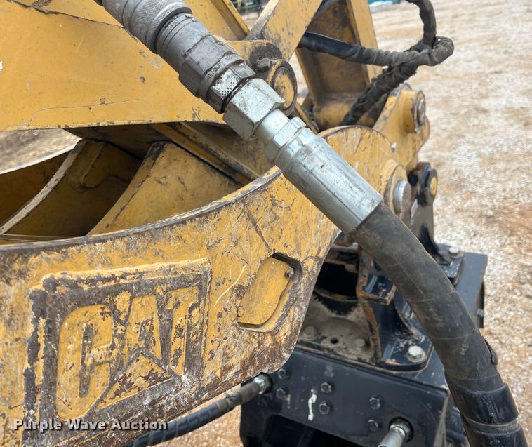 image for item MY9554 2015 Caterpillar CVP75  excavator plate compactor