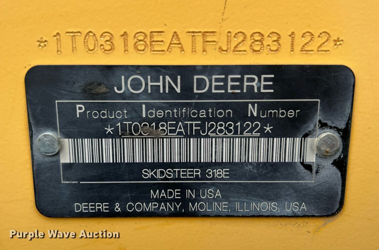 image for item MY9555 2015 John Deere 318E  skid steer loader