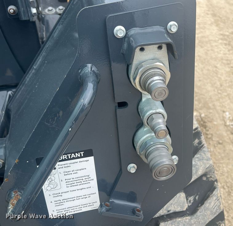 image for item MY9556 2021 John Deere 320G  skid steer loader