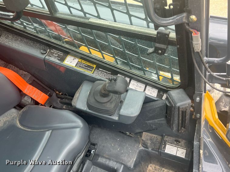 image for item MY9556 2021 John Deere 320G  skid steer loader