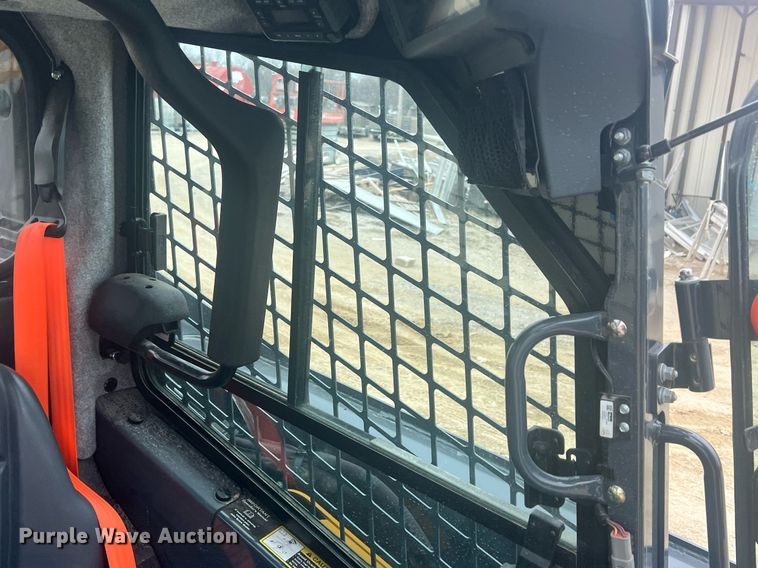 image for item MY9556 2021 John Deere 320G  skid steer loader