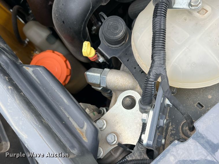 image for item MY9556 2021 John Deere 320G  skid steer loader