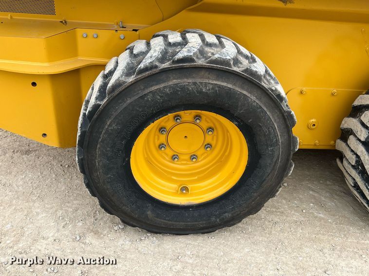 image for item MY9556 2021 John Deere 320G  skid steer loader