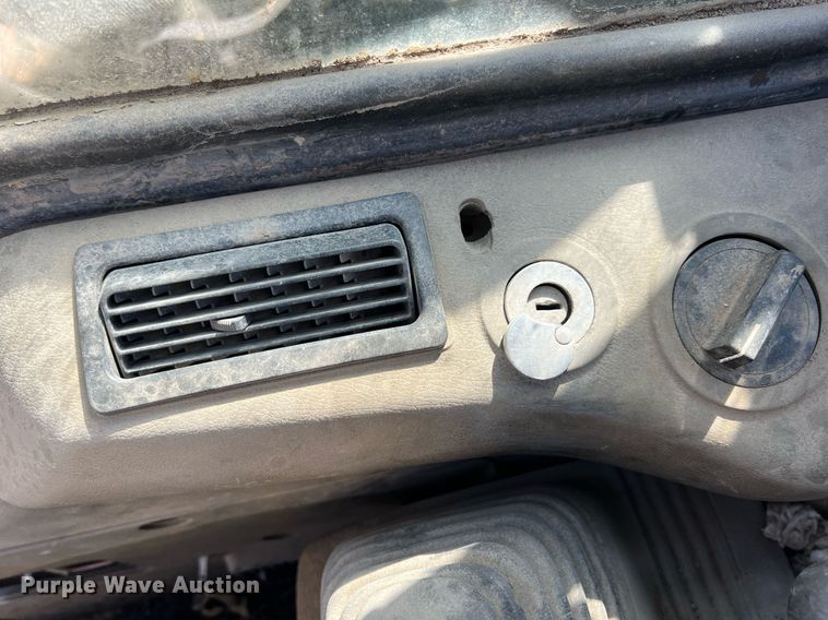 image for item MY9570 1999 Komatsu PC300LC  excavator