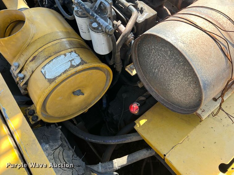 image for item MY9570 1999 Komatsu PC300LC  excavator