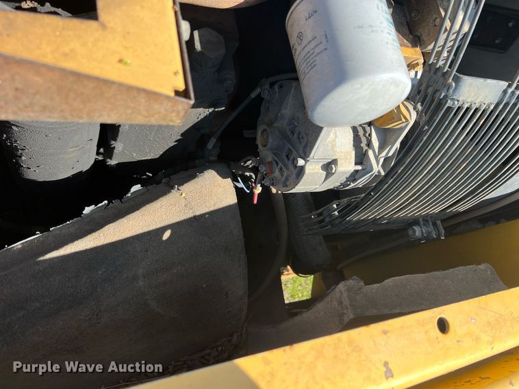 image for item MY9570 1999 Komatsu PC300LC  excavator