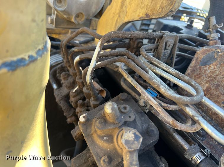 image for item MY9570 1999 Komatsu PC300LC  excavator