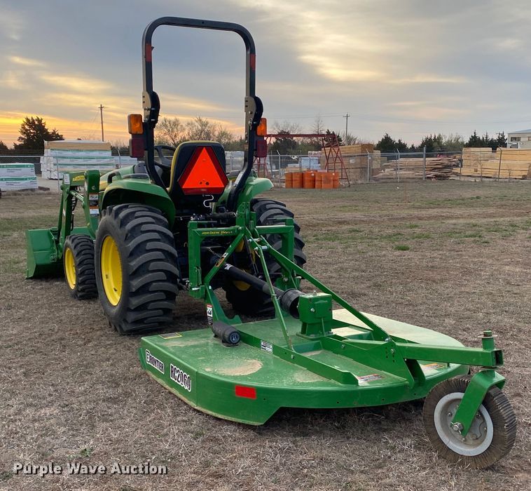 image for item DL7093 2017 John Deere 3032E  MFWD tractor