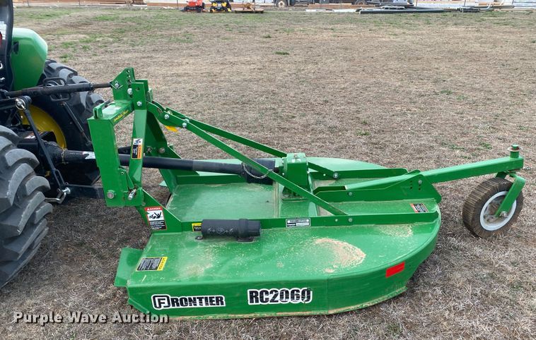 image for item DL7093 2017 John Deere 3032E  MFWD tractor