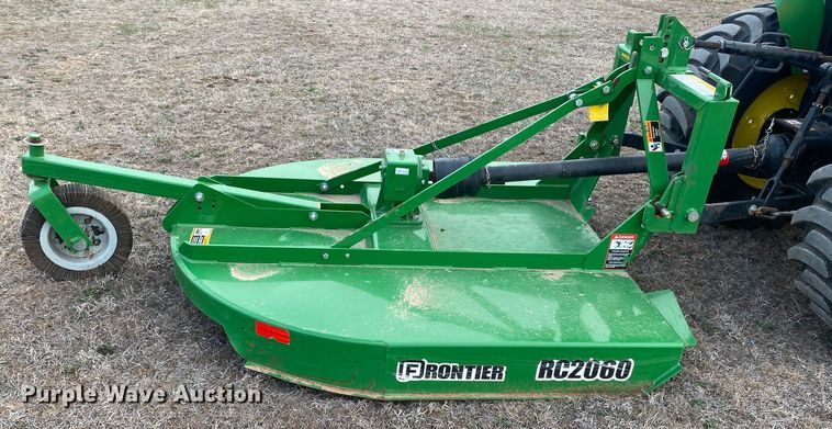 image for item DL7093 2017 John Deere 3032E  MFWD tractor