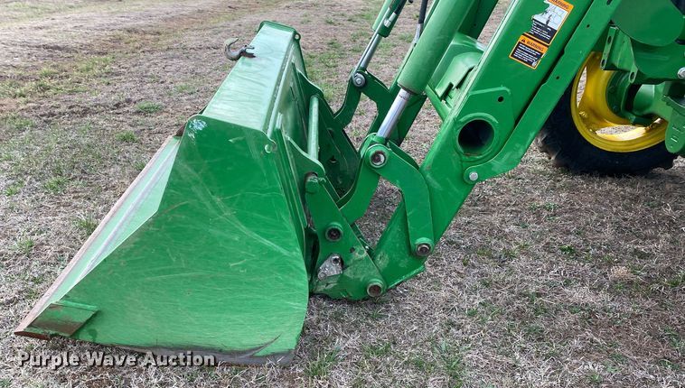image for item DL7095 2017 John Deere 5065E  MFWD tractor