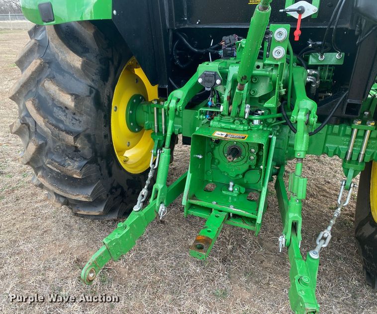 image for item DL7095 2017 John Deere 5065E  MFWD tractor