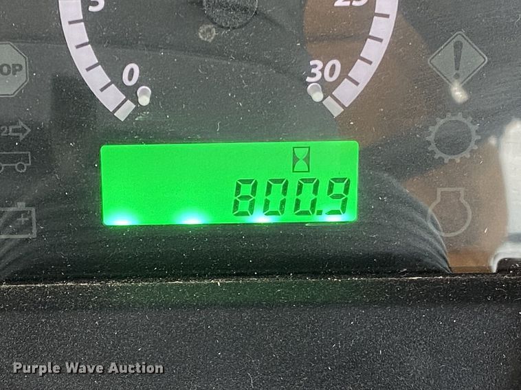 image for item DL7095 2017 John Deere 5065E  MFWD tractor