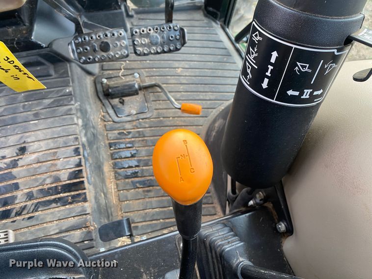 image for item DL7095 2017 John Deere 5065E  MFWD tractor