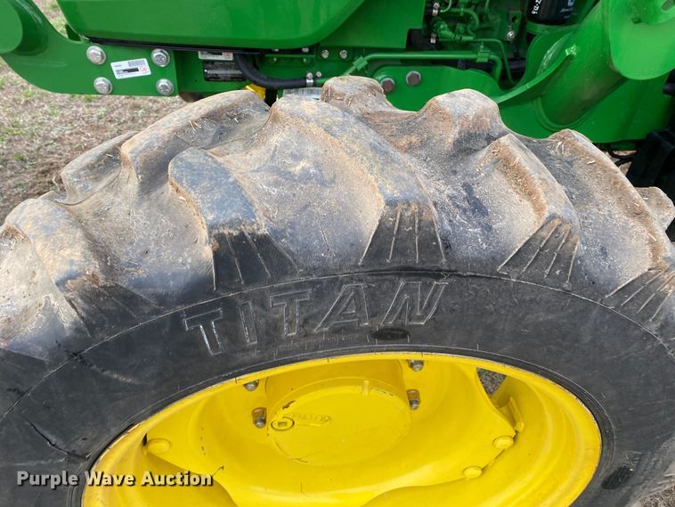 image for item DL7095 2017 John Deere 5065E  MFWD tractor