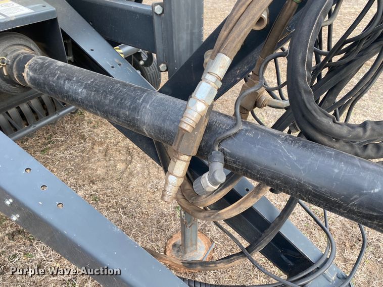 image for item DL7096 2015 Kubota BV4160 round baler