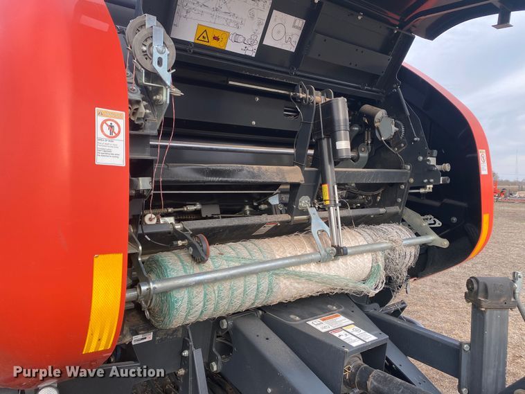 image for item DL7096 2015 Kubota BV4160 round baler