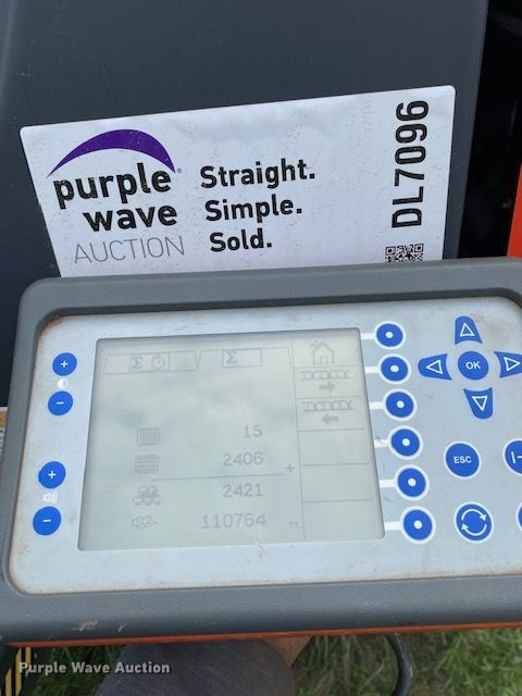 image for item DL7096 2015 Kubota BV4160 round baler