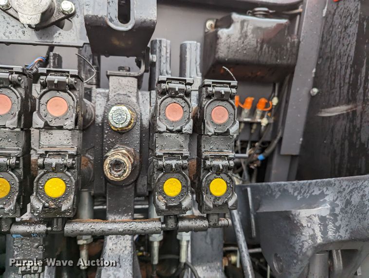 image for item LF9719 2014 McCormick TTX230  MFWD tractor