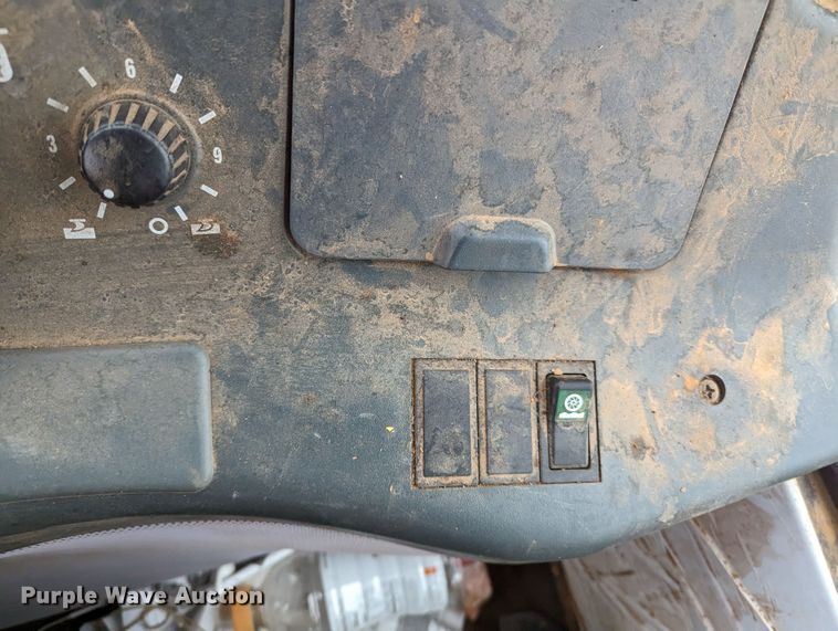 image for item LF9719 2014 McCormick TTX230  MFWD tractor