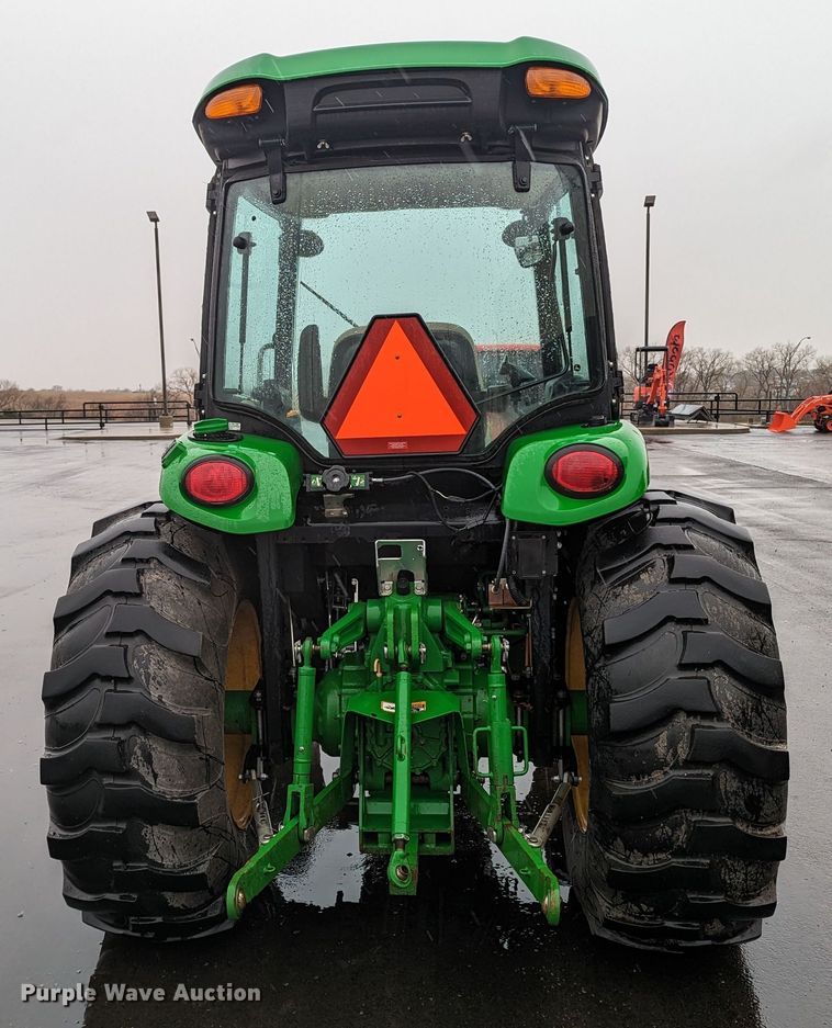 image for item LF9720 2018 John Deere 4052R  MFWD tractor