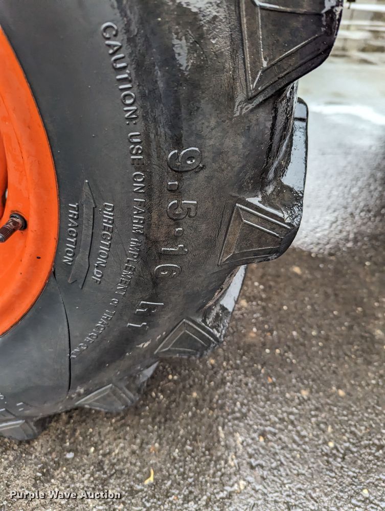 image for item LF9721 2003 Kubota L5030D  MFWD tractor