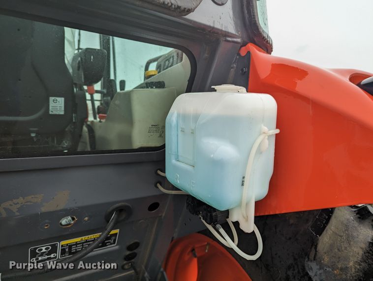 image for item LF9722 2021 Kubota M6060D  MFWD tractor