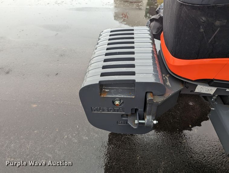 image for item LF9722 2021 Kubota M6060D  MFWD tractor