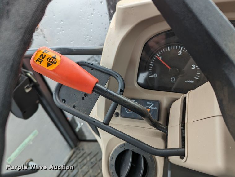 image for item LF9722 2021 Kubota M6060D  MFWD tractor