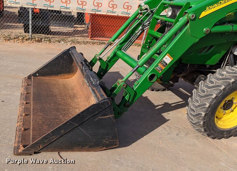 image for item LF9753 John Deere 4520  MFWD tractor