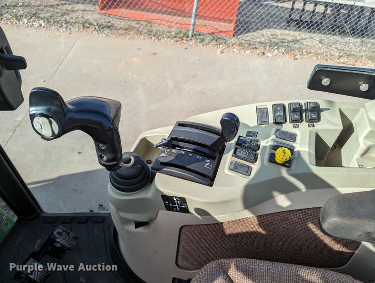 image for item LF9753 John Deere 4520  MFWD tractor