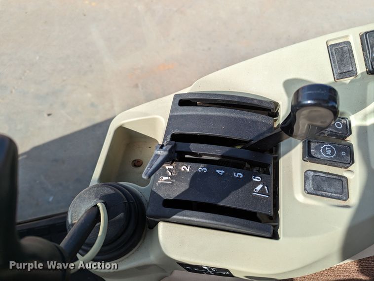 image for item LF9753 John Deere 4520  MFWD tractor