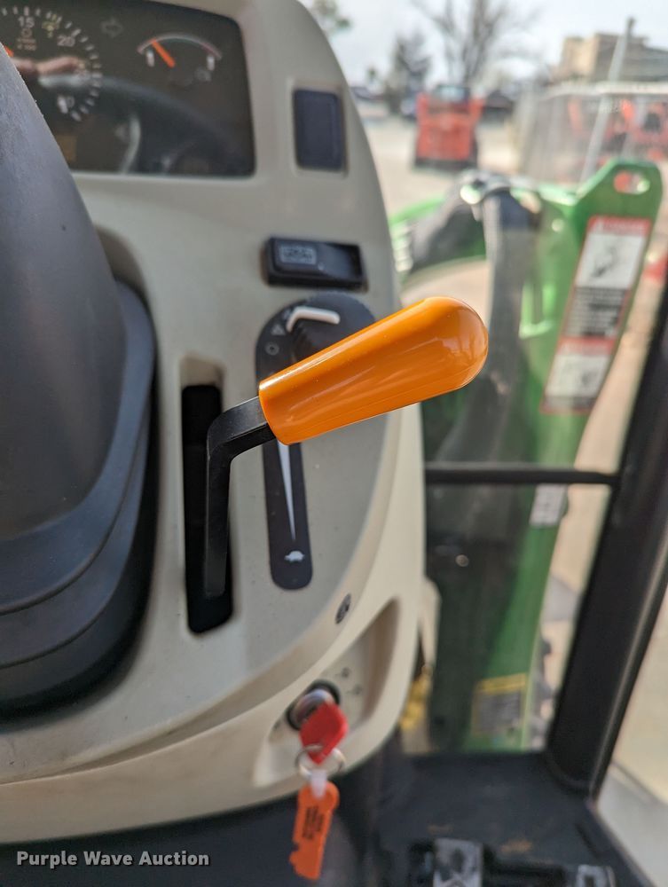 image for item LF9753 John Deere 4520  MFWD tractor