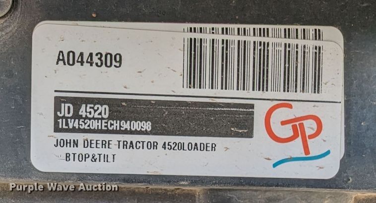 image for item LF9753 John Deere 4520  MFWD tractor