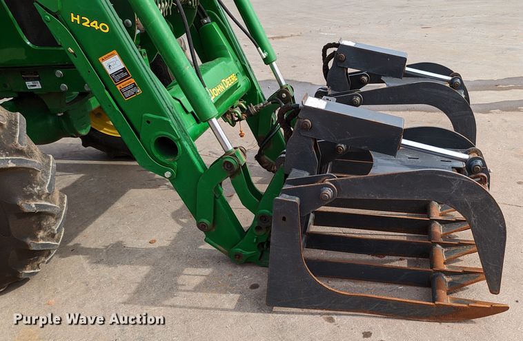 image for item LF9754 2014 John Deere 5058E  MFWD tractor