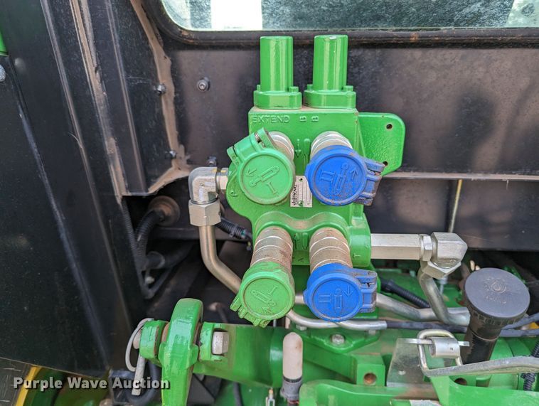 image for item LF9754 2014 John Deere 5058E  MFWD tractor