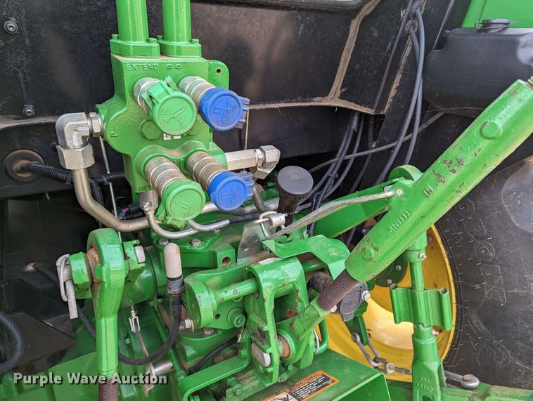 image for item LF9754 2014 John Deere 5058E  MFWD tractor