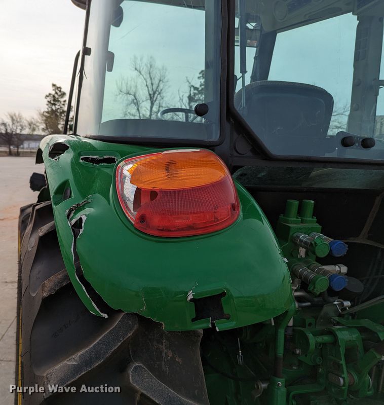 image for item LF9754 2014 John Deere 5058E  MFWD tractor